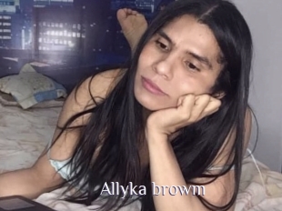 Allyka_browm