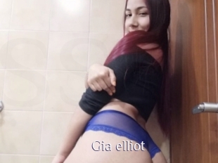 Gia_elliot