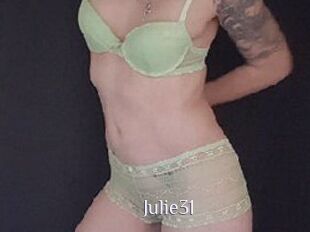 Julie31