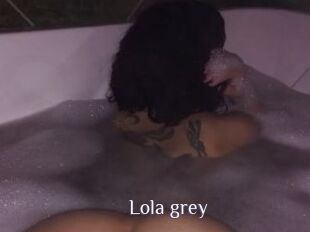 Lola_grey