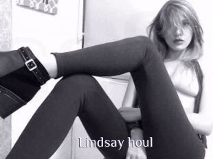 Lindsay_houl