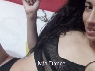 Mia_Dance